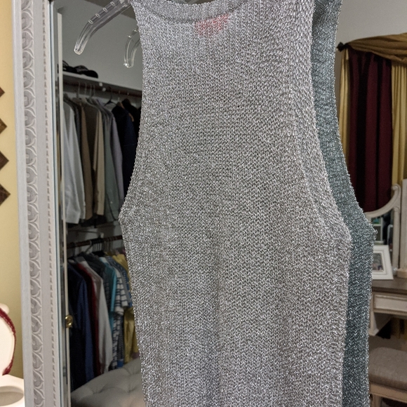 Shimmery Crop Top - Picture 6 of 10